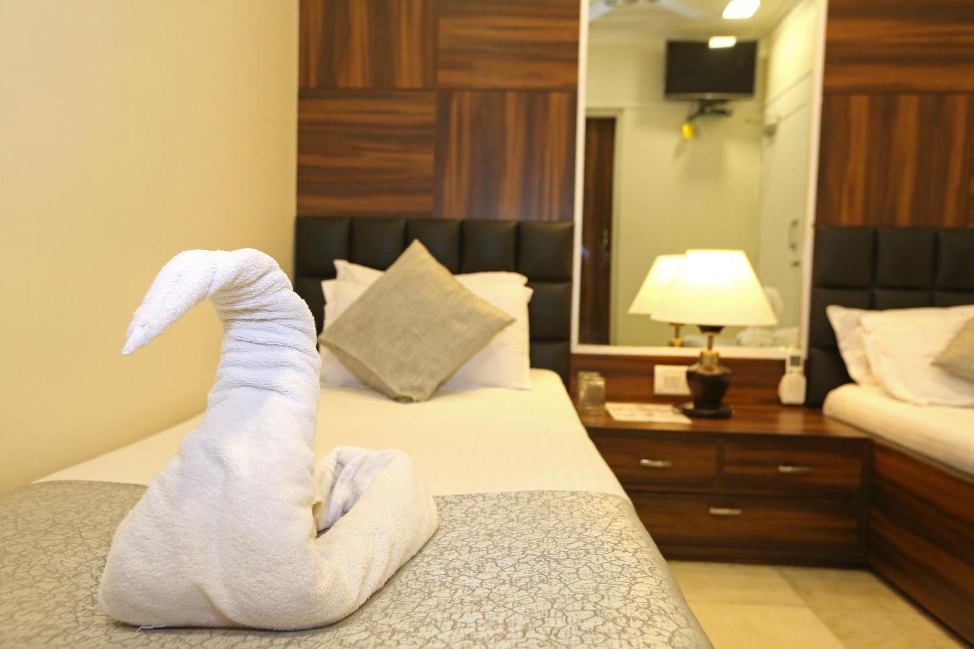 Gulf Hotel Mumbai- The Boutique Hotel Colaba Mumbai Eksteriør bilde