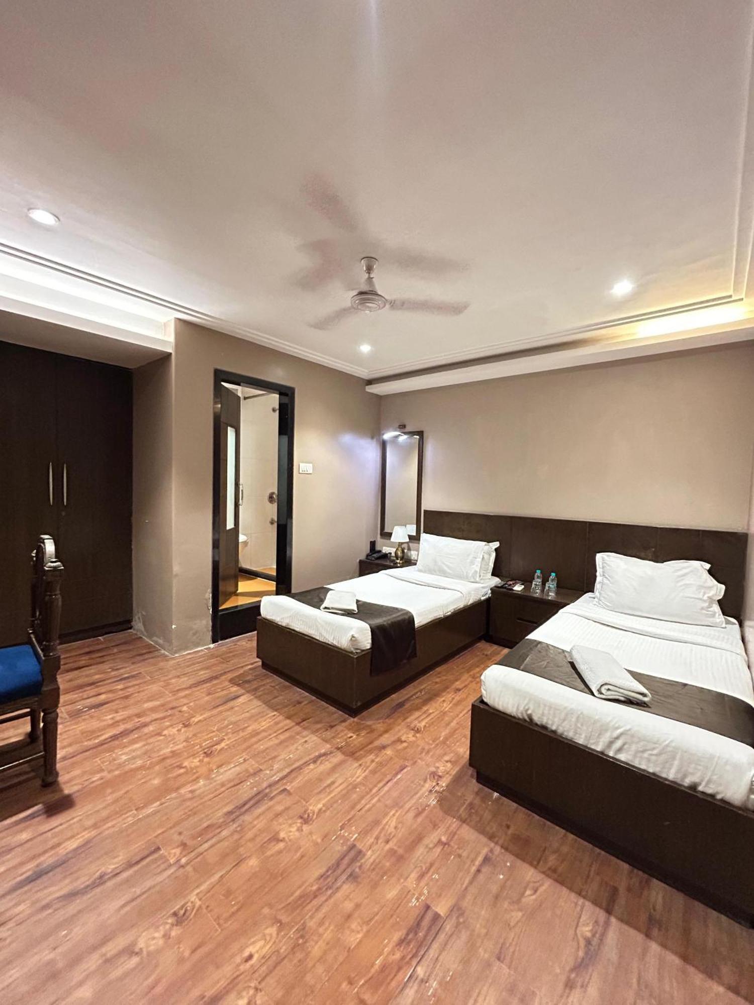 Gulf Hotel Mumbai- The Boutique Hotel Colaba Mumbai Eksteriør bilde