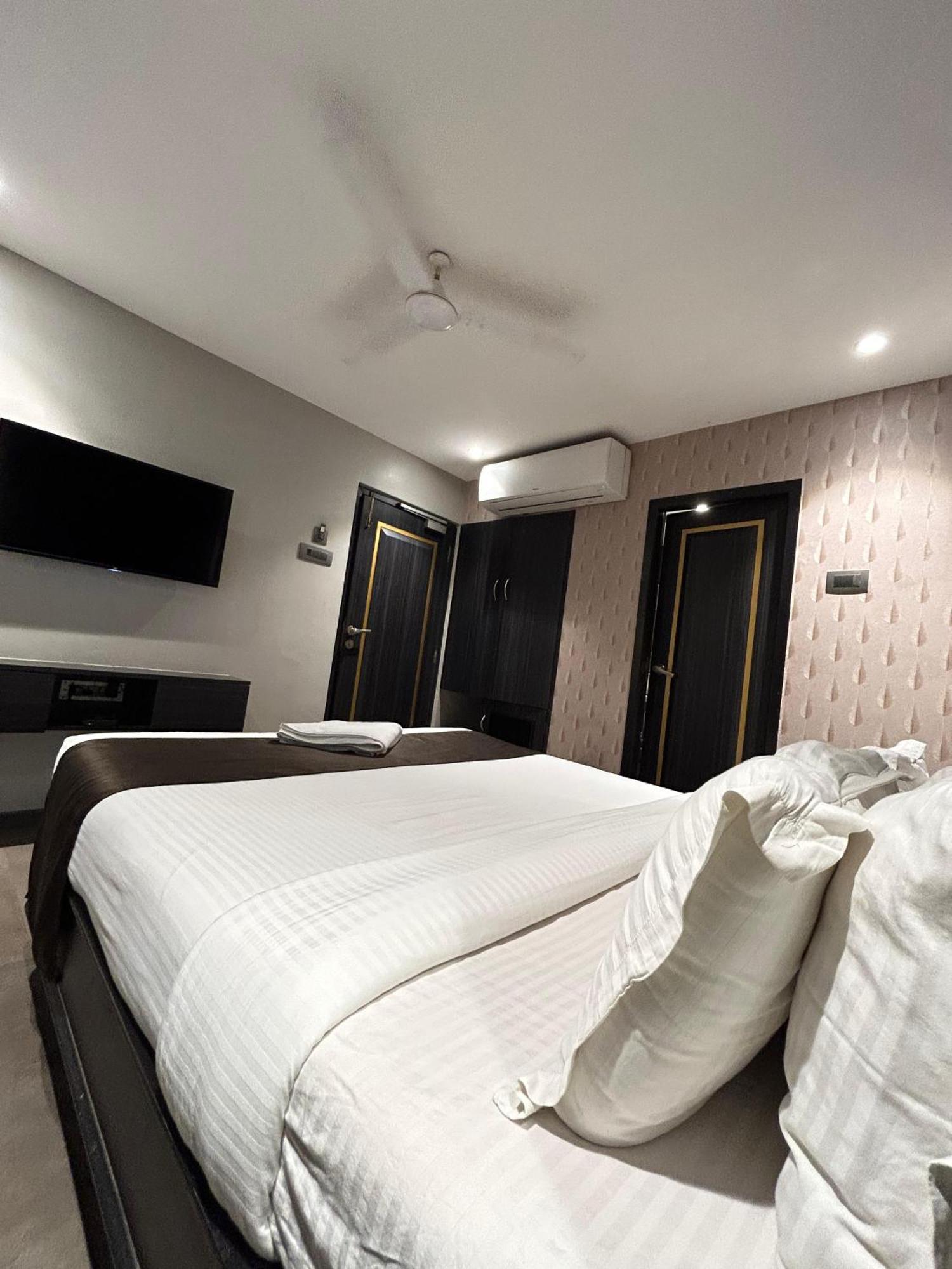 Gulf Hotel Mumbai- The Boutique Hotel Colaba Mumbai Eksteriør bilde