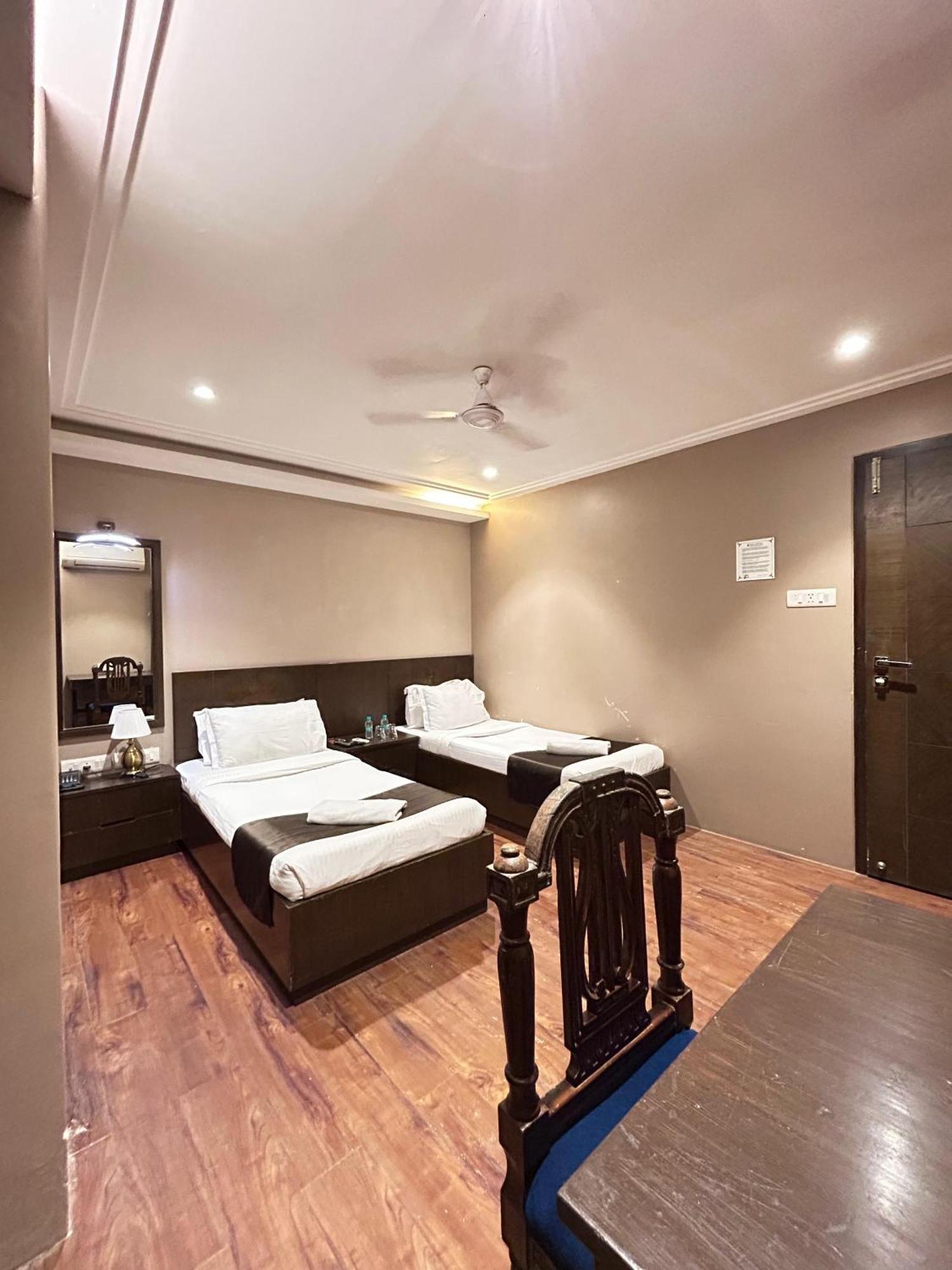 Gulf Hotel Mumbai- The Boutique Hotel Colaba Mumbai Eksteriør bilde