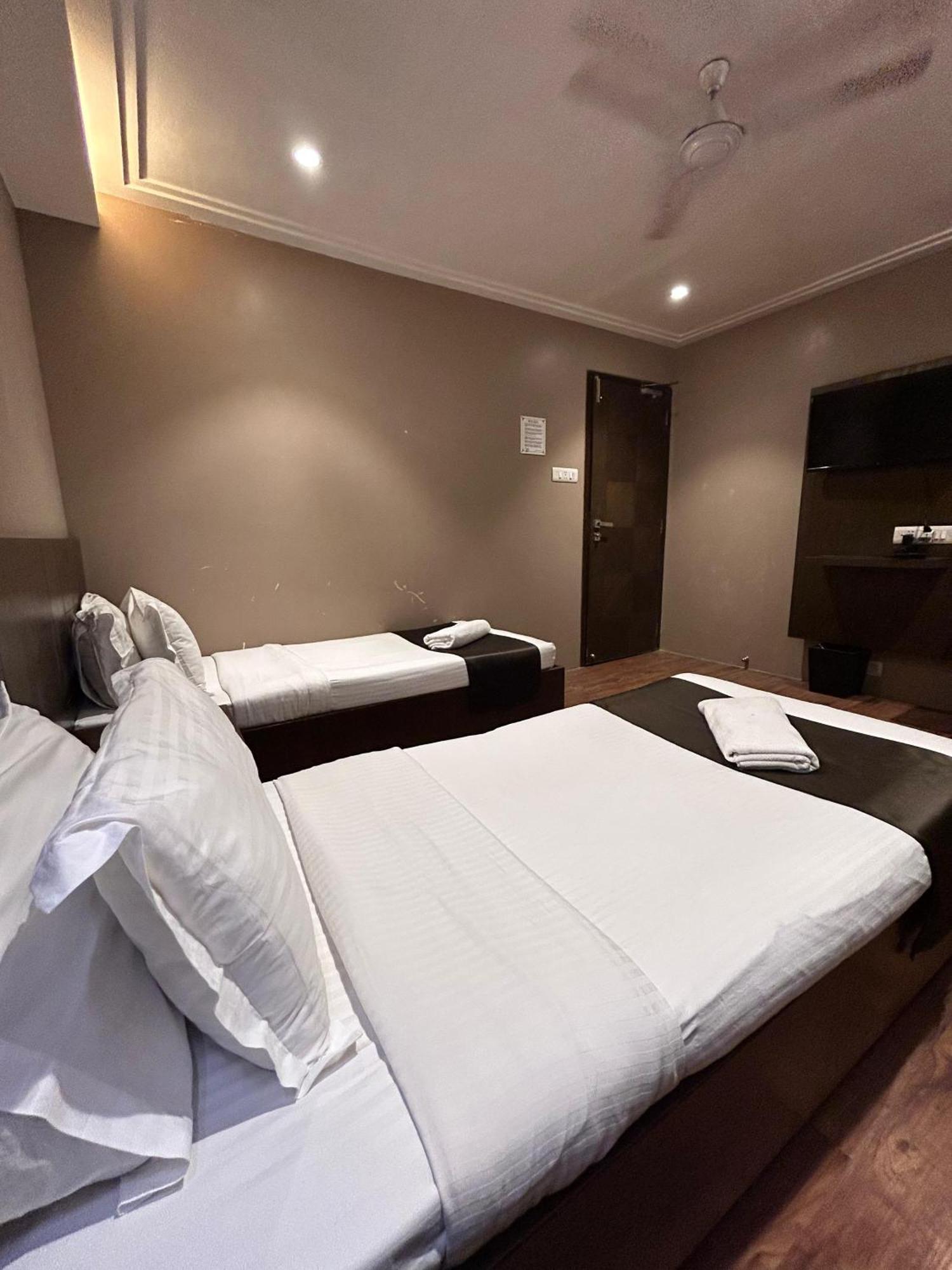 Gulf Hotel Mumbai- The Boutique Hotel Colaba Mumbai Eksteriør bilde
