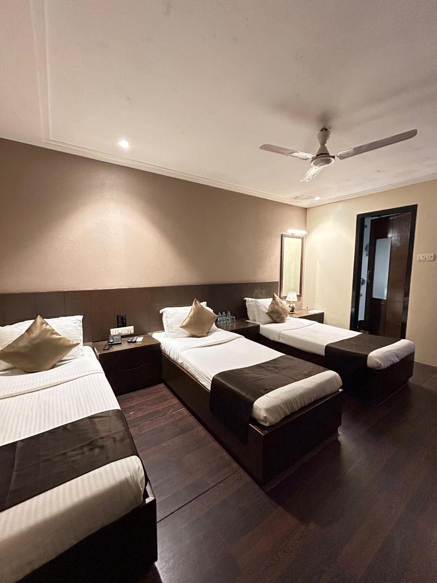 Gulf Hotel Mumbai- The Boutique Hotel Colaba Mumbai Eksteriør bilde