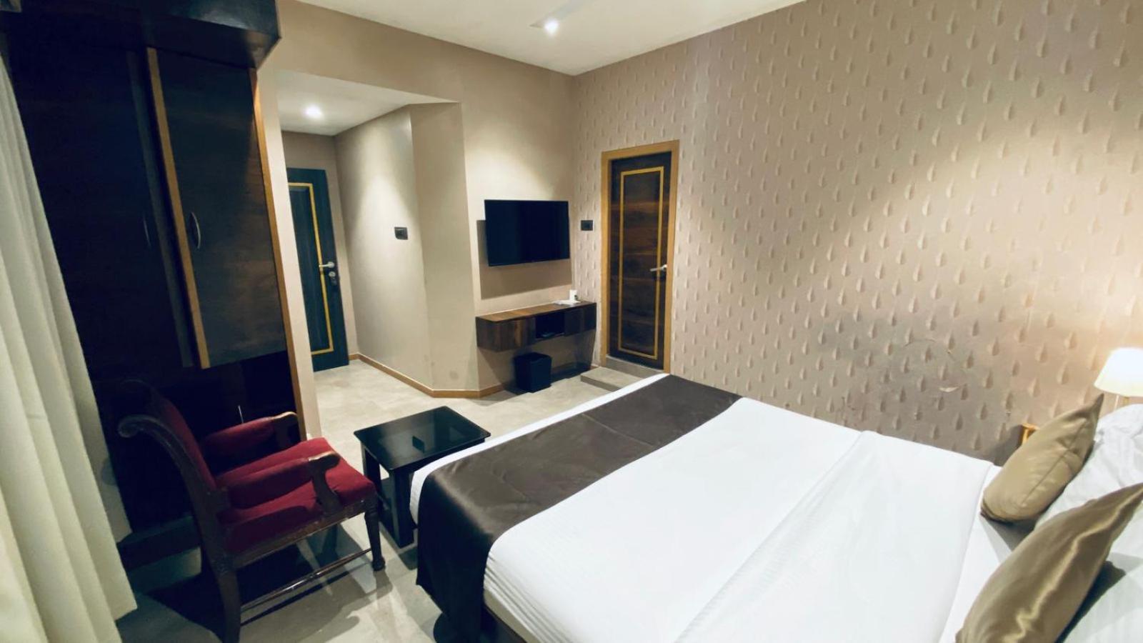 Gulf Hotel Mumbai- The Boutique Hotel Colaba Mumbai Eksteriør bilde