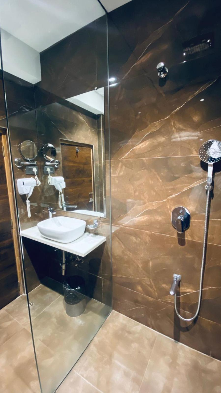 Gulf Hotel Mumbai- The Boutique Hotel Colaba Mumbai Eksteriør bilde